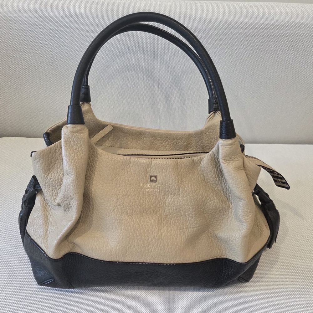 kate spade Two-Tone Beige and Black Leather Shoulder Bag
